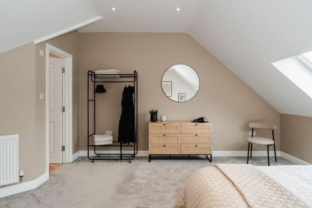 Boutique Apartment - Mazerystays Exley Exteriör bild