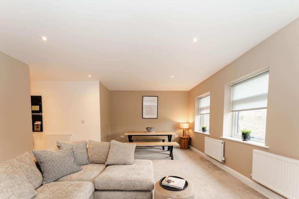 Boutique Apartment - Mazerystays Exley Exteriör bild